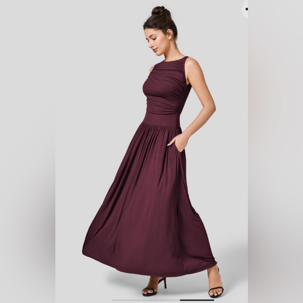 Halara brand:  Ribbed Boat Neck Runched Side Pockets Flowy Maxi Dress
